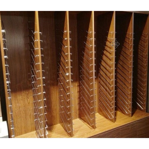 展示架安装标准木板衣柜弯角