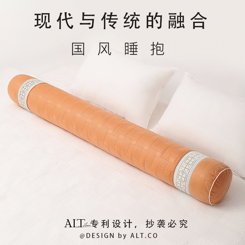 填充物饱满不塌陷有弹性长条枕图片