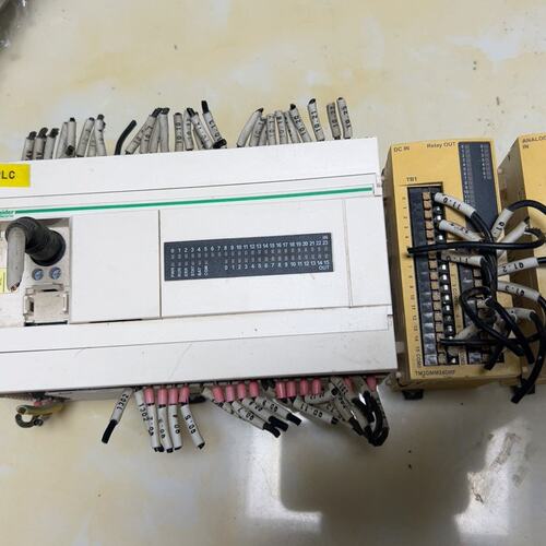 议价SchneiderPLC，TWDLCAA40DRF 一可维修