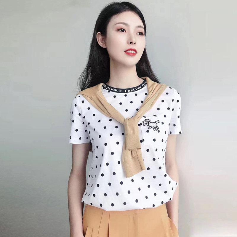 新颖阿玛施正旗舰店2020夏新款t恤女装专柜正品波点拼接口袋短袖