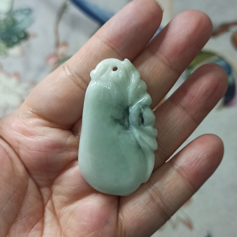 天然翡翠吊坠雕刻件手把件