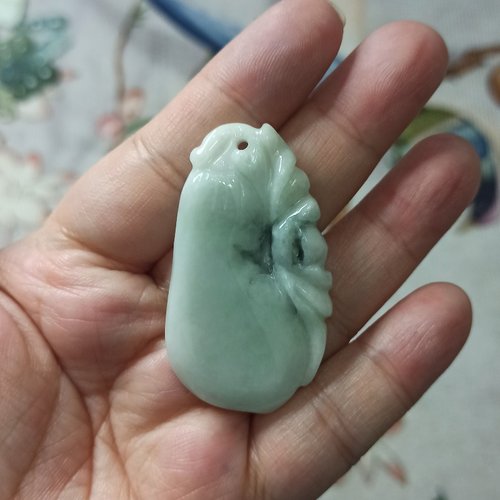天然翡翠吊坠雕刻件手把件