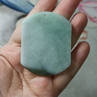 217天然翡翠平安无事牌飘花刮痧板卡55X43mm左右吊坠玉牌玉坠特色