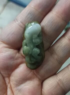 334缅甸天然翡翠吊坠雕刻件手把件飘花貔貅吊坠卡36X15mm48元包邮