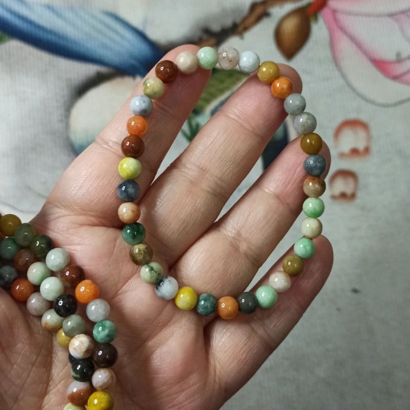 缅甸天然翡翠手串圆珠卡6mm左右