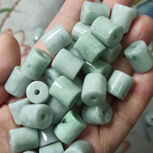 天然翡翠飘花淡绿桶珠路路通