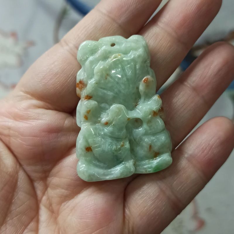 106天然翡翠吊坠飘花荷叶鸳鸯牌如意莲叶牌卡43X30mm左右满48包邮