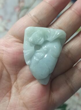 213缅甸天然翡翠吊坠雕刻件手把件飘花蝙蝠如意福瓜福寿卡39X29mm