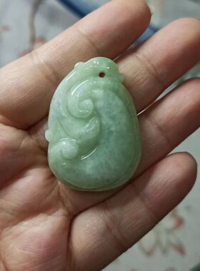 200缅甸天然翡翠吊坠雕刻件如意绿底手把件卡39X28mm左右满48包邮