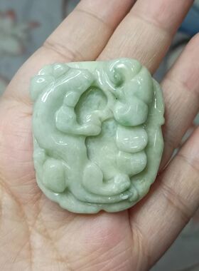 翡翠吊坠雕刻件手把件貔貅如意