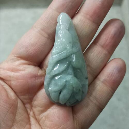 天然翡翠吊坠A货蝶恋花玉兰