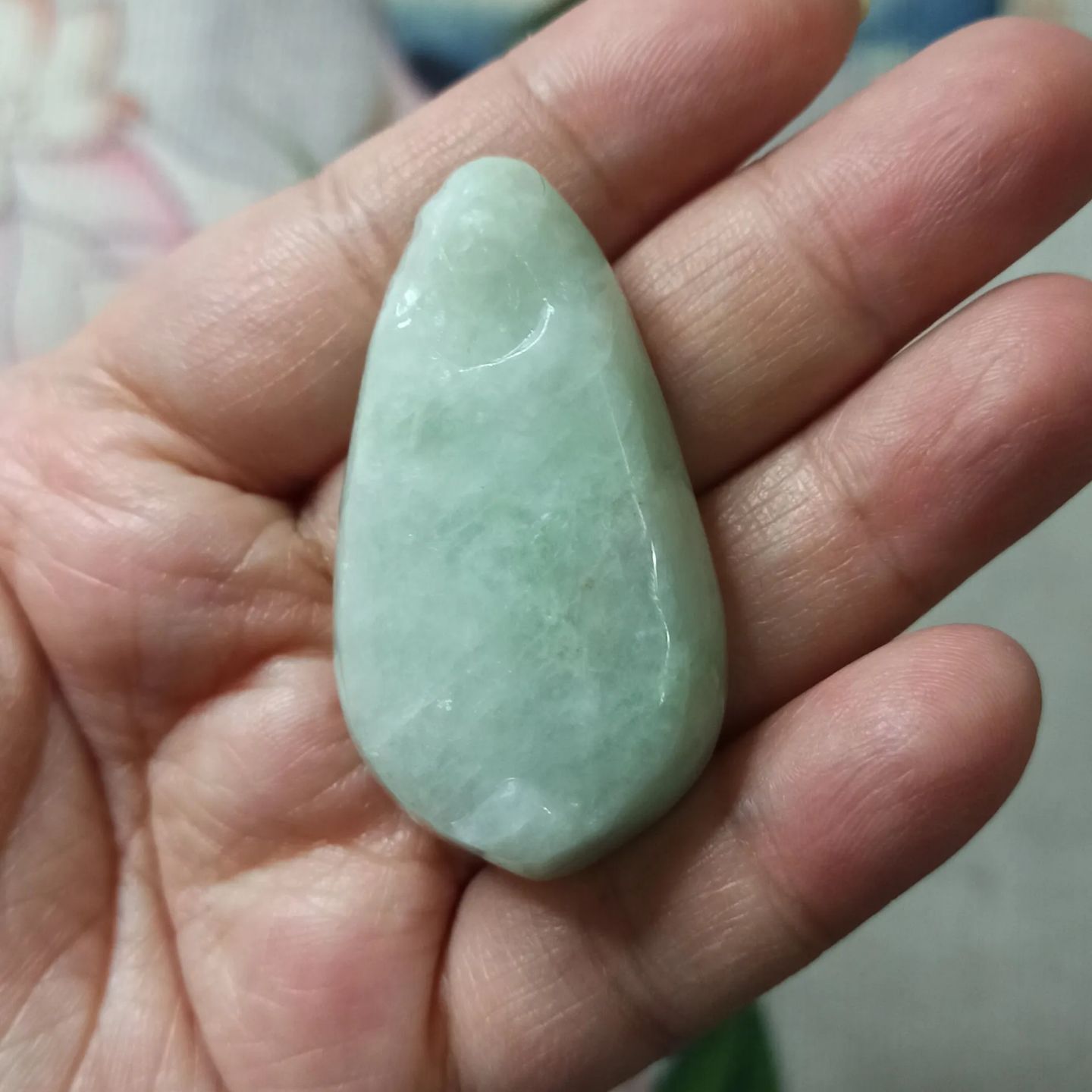 缅甸天然翡翠吊坠无事牌福瓜