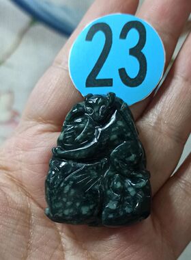 378天然翡翠吊坠危料如意福寿猴子献寿手把蓝水飘花卡41X32mm左右