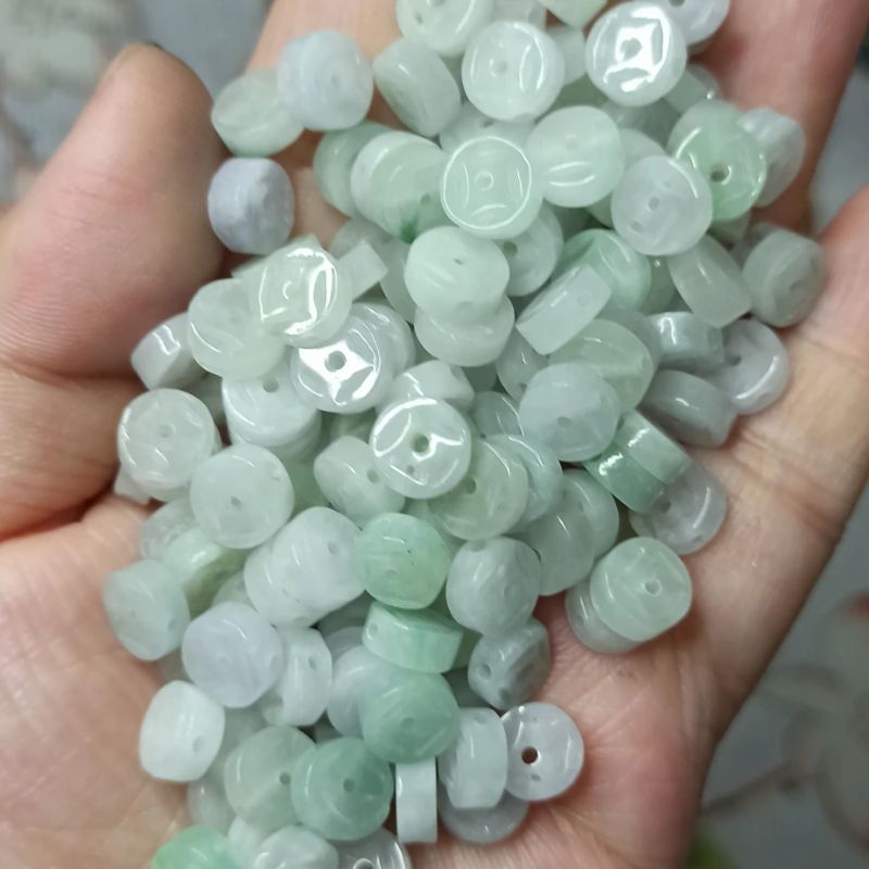 优化翡翠巴山翠通孔金钱扣
