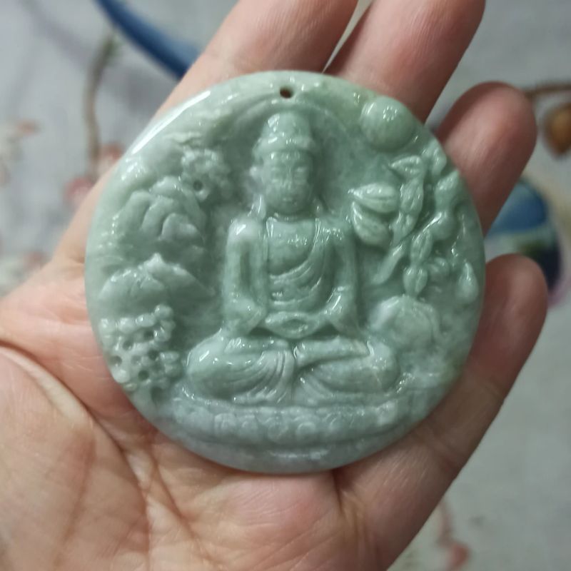天然翡翠吊坠山水观音牌子