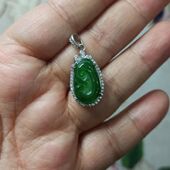 68天然翡翠吊坠如意阳绿底危料水钻镶嵌卡16X10mm左右满48元 包邮