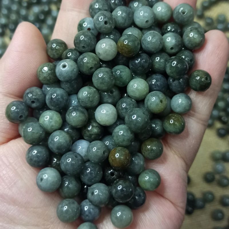 翡翠黑乌鸡带飘花散珠黑底圆珠