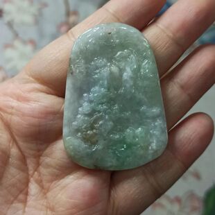 281缅甸天然翡翠吊坠山水牌挂件浅绿飘花卡50X36mm左右玉佩牌微瑕