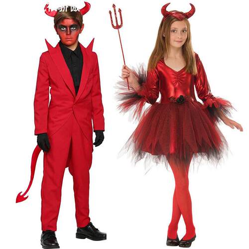 Halloweenredcosplaystage