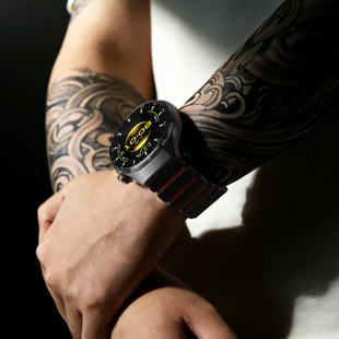 适用华为GT6pro手表带watchgt6磁吸扣全钛硅胶GT5智能腕表watch5运动4pro钛GT4男非凡大师ultimate2钛合金属