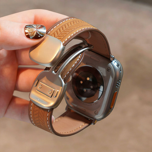 适用苹果iwatch手表ultra3磁吸扣疯马纹真皮表带applewatch S11运动10智能9春夏8复古7男士6高级腕表带5