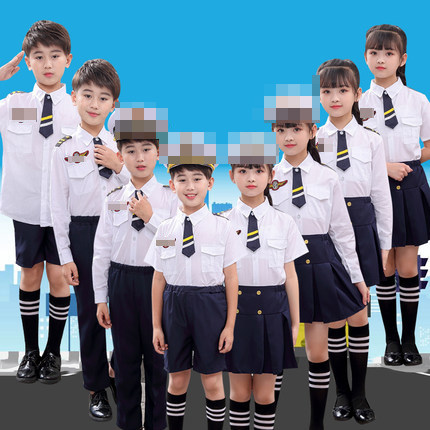 六一小海军飞行员大合唱表演服