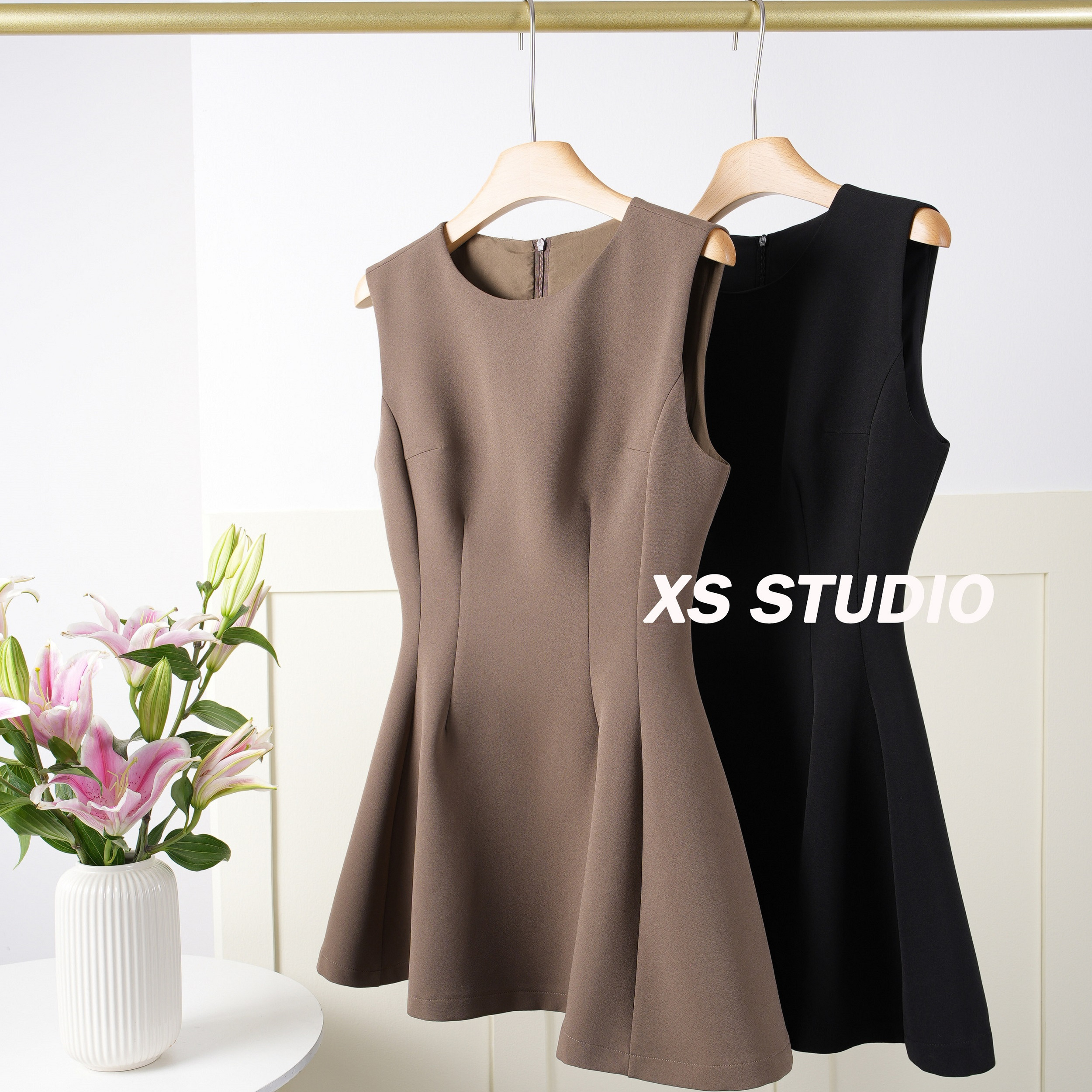 圆领西装无袖高级感连衣裙质收腰