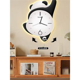 熊猫挂钟左右摇摆创意挂表时尚 会动 家用静音钟表带灯光客厅高档