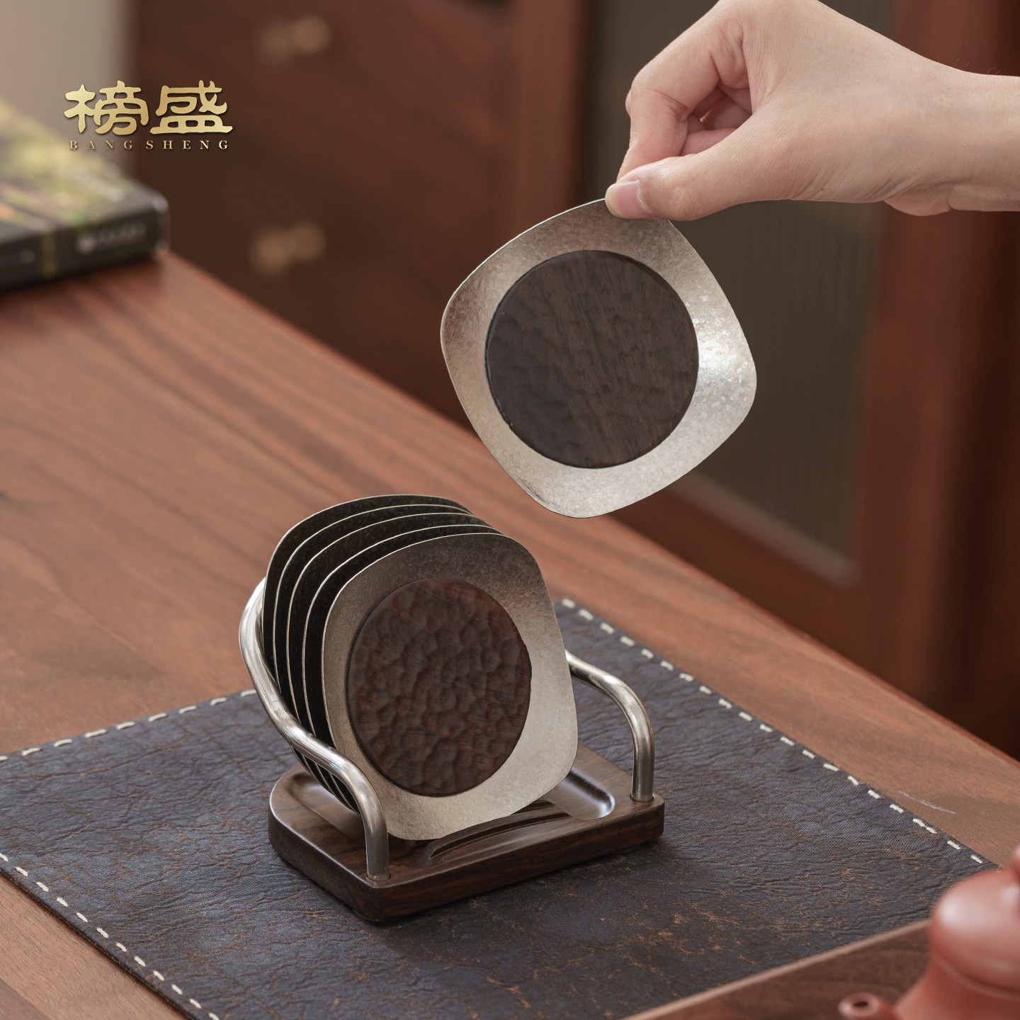 纯钛茶杯垫托黑檀木轻奢高级感功夫茶具配件隔热垫茶托底座套组 - 实物图