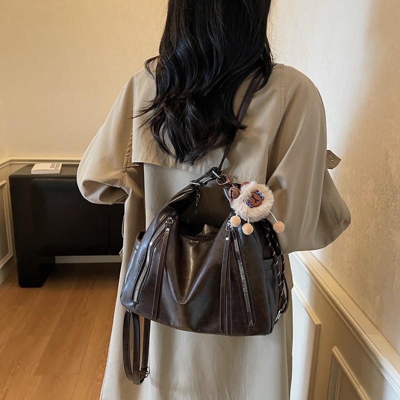 红鹮鸟软PU百搭斜挎包包女2025时尚托特包小众大容量通勤包