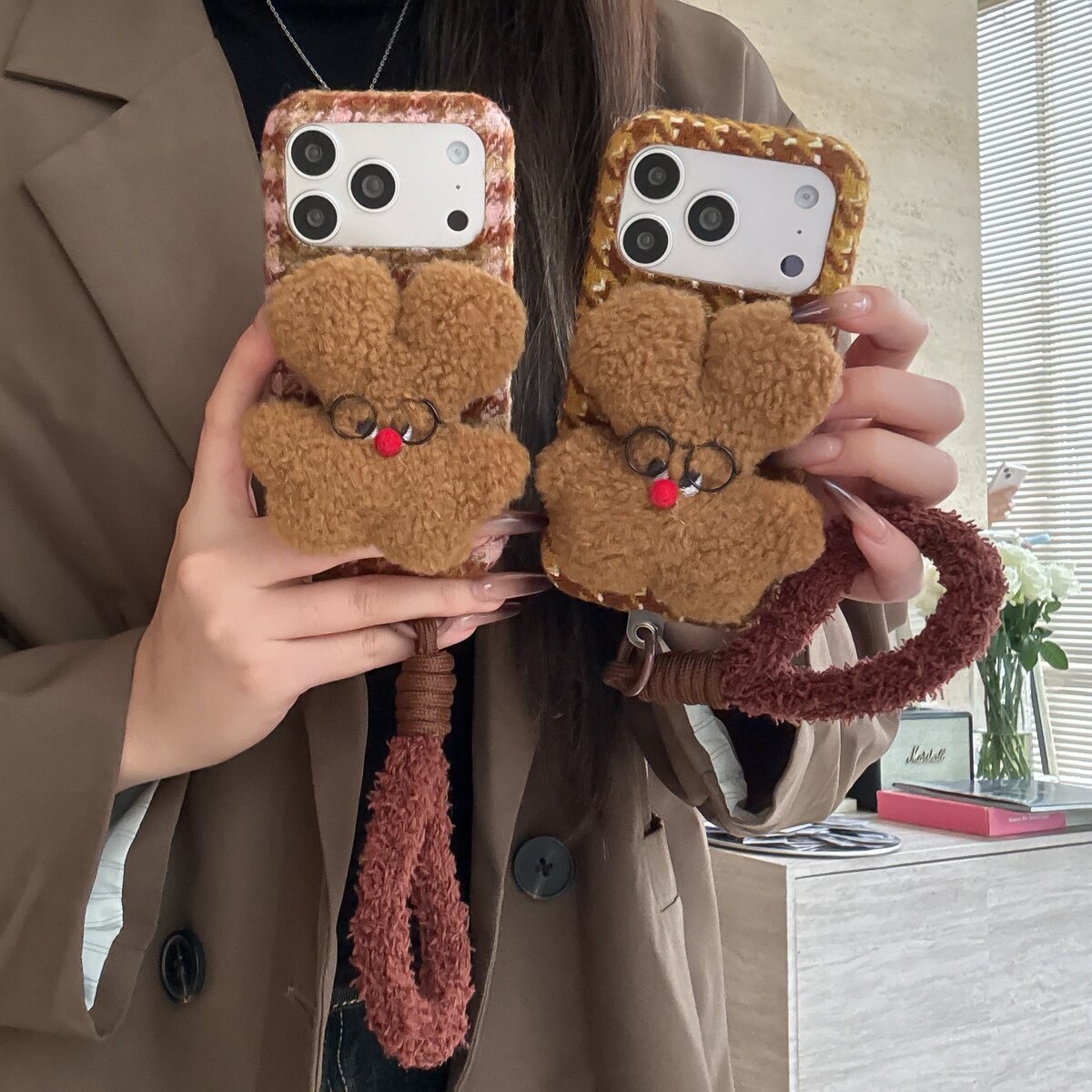 毛绒立体可爱眼镜兔手机壳