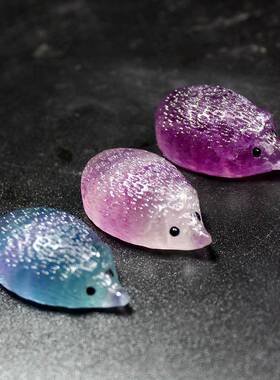 厂家东海原石手工雕刻天然水晶紫绿萤石小刺猬工艺品摆件跨境