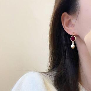 复活款小红鲤适合冬天的耳环精致红色绒球闪亮流苏显瘦显白耳钉