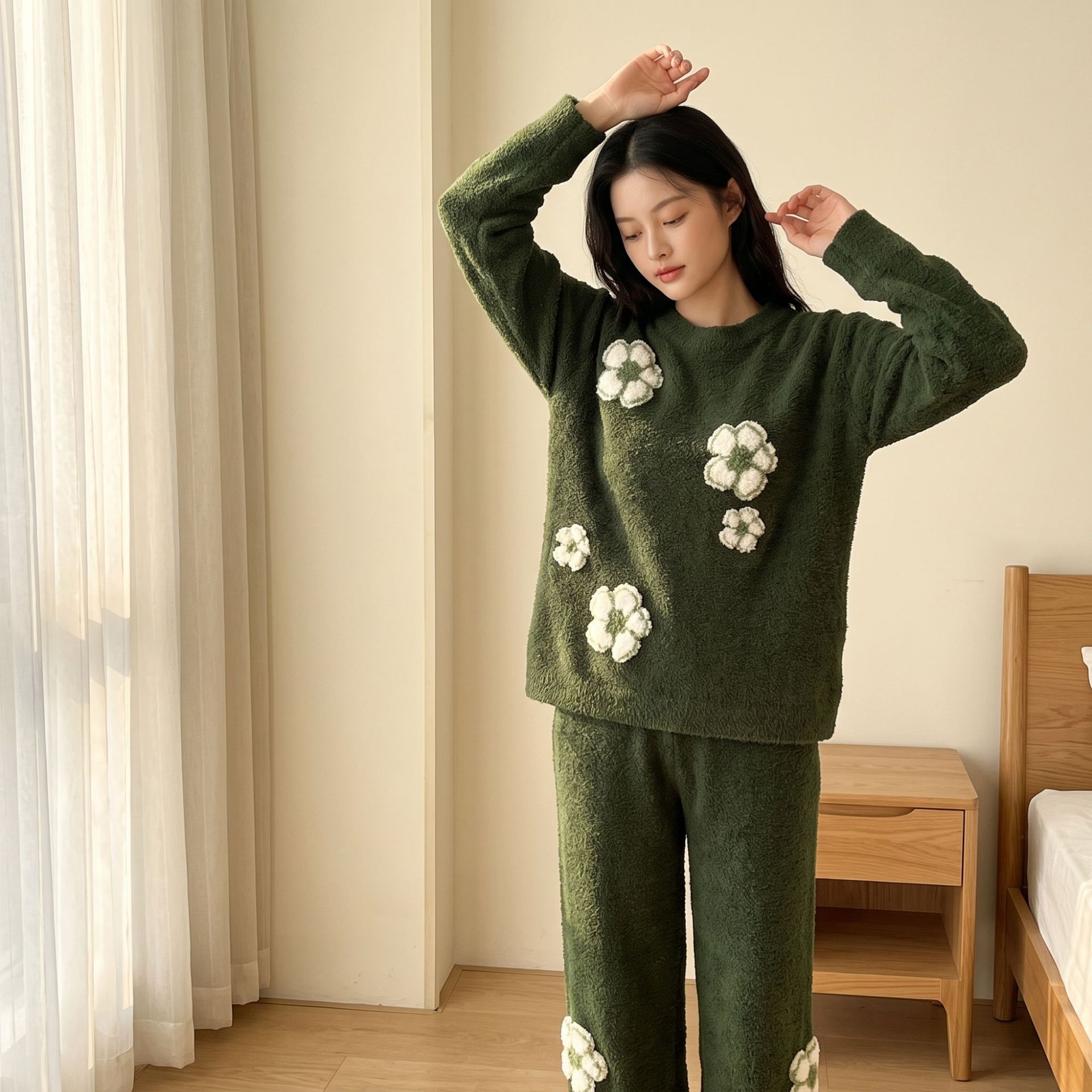 法国entle motto立体花朵半边绒家居服 女式墨绿色加厚睡衣套装
