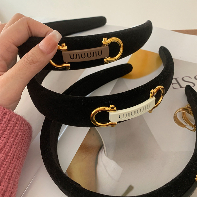 小众设计字母马蹄扣黑色布艺发箍新款欧美时尚宽版压发头箍头饰品,饰品/流行首饰/时尚饰品新,发饰,淘宝优惠券,粉丝福利购,淘宝优惠卷