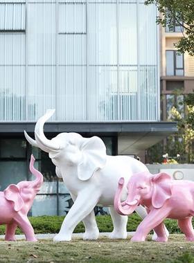 户外园林景观雕塑玻璃钢白色卡通大象摆件庭院商场售楼处美陈装饰