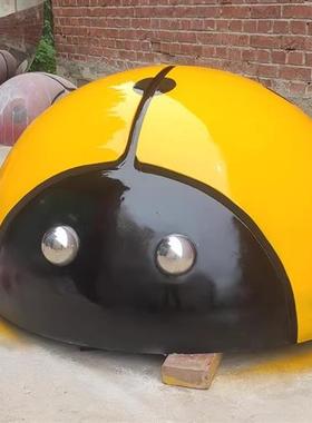 不锈钢七星瓢虫雕塑公园花园摆件甲壳虫坐凳铁艺昆虫仿商场装饰