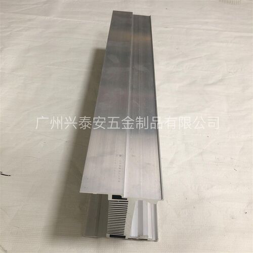 源头厂家供应f梳子型散热器 银色铝合金散热片 功放散热器散热块