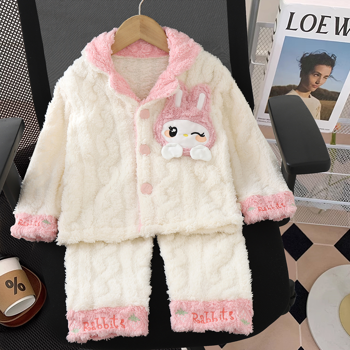 女童法兰绒睡衣秋冬季女孩女宝宝加厚套装珊瑚绒保暖儿童家居服新