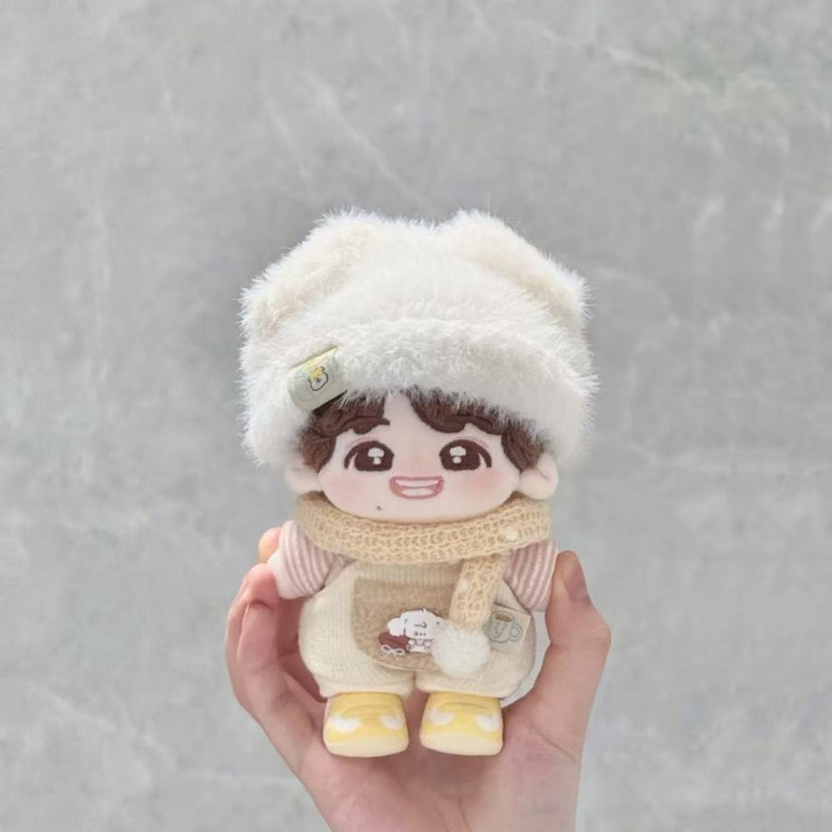 甜美可爱毛绒套装薄巧熊太妃糖