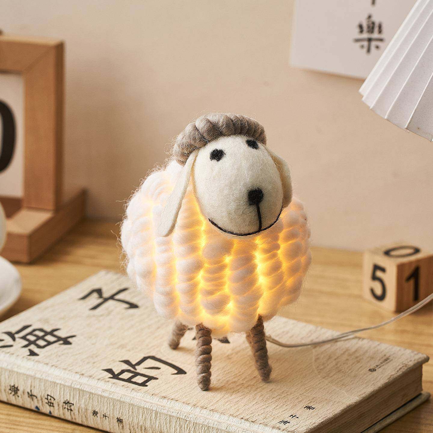 可爱创意小羊造型玄关书房儿童房客厅装饰摆件送闺蜜女朋友小礼物,家居饰品,装饰摆件,淘宝优惠券,粉丝福利购,淘宝优惠卷