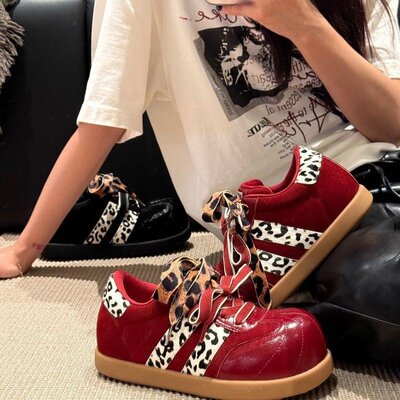 时尚百搭舒适豹纹双系带德训鞋女2025秋冬季新款设计感运动鞋板鞋