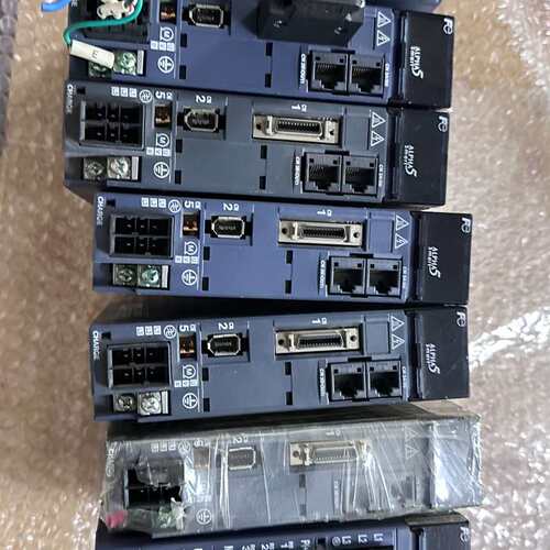 议价伺服驱动器RYH201F5-VV2，200W，共6个，卖可维修