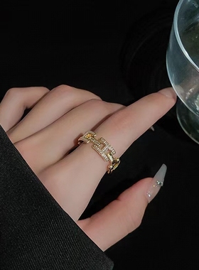 大爆款！轻奢小众贝壳字母精致叠戴戒指女ins名媛高级感时尚指环