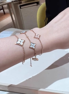 高质量菱形四花五花四叶草手链轻奢耳钉戒指贝母项链高级感驴套装