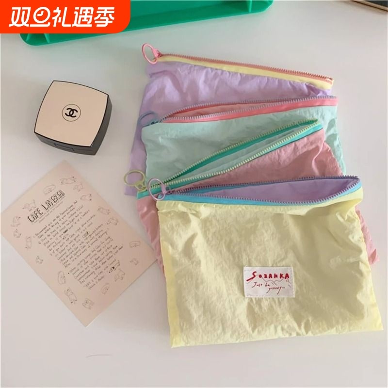 化妆包女便携式2025新款卫生巾收纳包随身小包姨妈巾口罩收纳袋