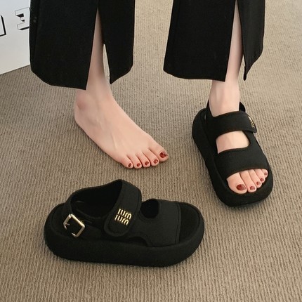 厚底超火凉鞋女配裙子外穿2025新款黑色夏季百搭软底不累脚罗马鞋