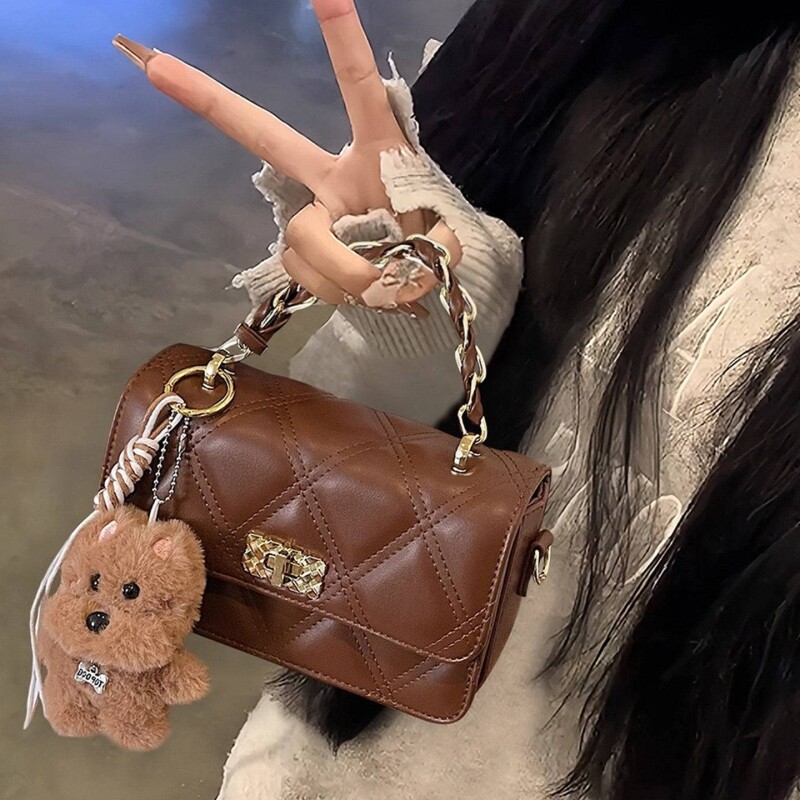 爱玛女仕手提超火小香风链条小方包包女式新款轻奢小众高级感斜挎