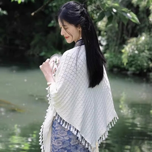 旗袍披肩外搭女2025新款搭配流苏披风米白色针织夏季薄款红色黑色