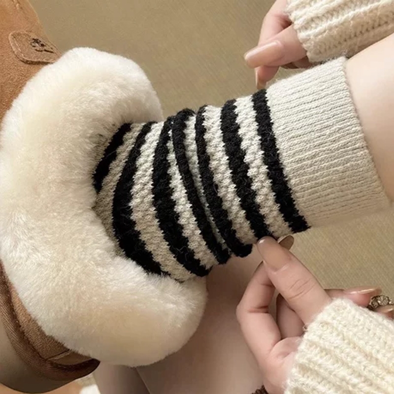 条纹袜子女秋冬中筒袜加厚保暖纯色堆堆袜配雪地靴毛圈羊毛袜长筒